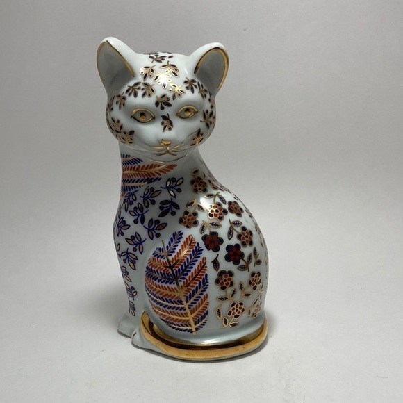 Other - Vintage Cat Figurine Japanese Imari Neko Floral Hand painted Porcelain Decor